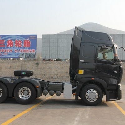Tanque de combustível de 600L 420HP Trator 6X4 com ≤5 lugares Caminhão pesado nacional HOWO Série A7