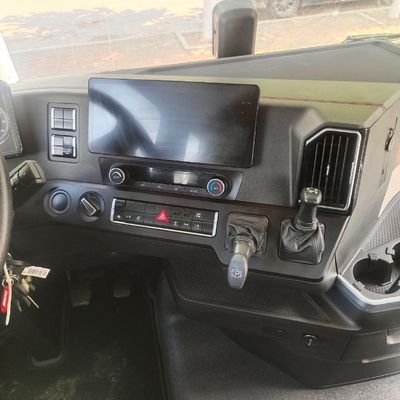 Chassis Sinotruk camião diesel de transporte pesado com direção hidráulica reembolso de 30 dias
