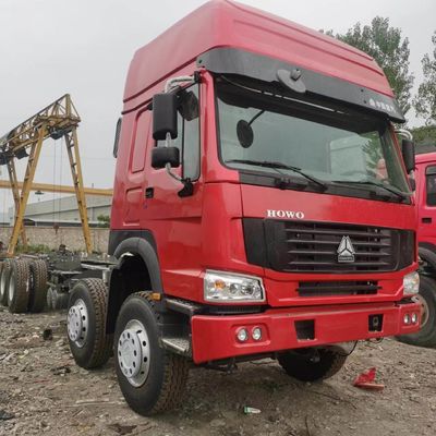 11.6mX2.55mX3.96m Haowo Carrinha comercial de segunda mão com pneus e capacidade de tanque de combustível 400-600L