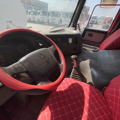 Sinotruk HOWO 6X4 336HP 15cbm Caminhão cisterna de vácuo Caminhão de esgoto Modelo Zz1257n4641W com 1
