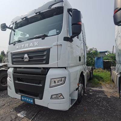 Sitrak 4X2 480 HP Tractor Trailer personalizado com tanque de combustível de 600L e moeda dos EUA