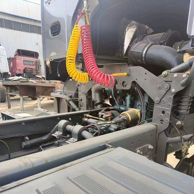 Solução de reboque Shacman Truck HOWO com assento de suspensão pneumática 351-450hp Assentos ≤5
