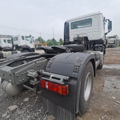 Caminhão-trator Sinotruk usado com reembolso e direção hidráulica
