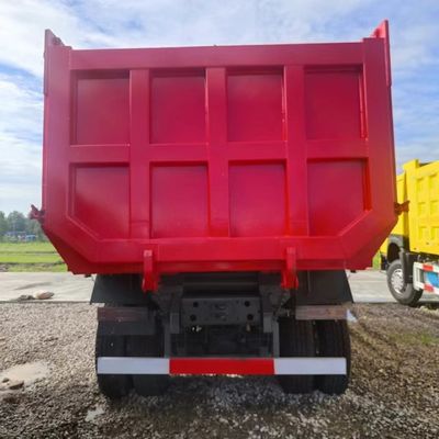 Caminhão de descarga pesado Sinotruk com capacidade de carga de 30 t e pneus 6 × 4 rodas motrizes