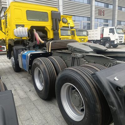 Direção hidráulica com assistência de potência HOWO Tractor de reboque 6X4 Caminhão de segunda mão