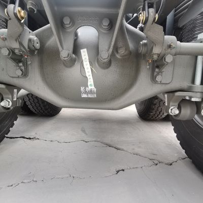 6×4 Tração Sinotruk Tractor pesado com assento de suspensão a ar e tanque de combustível de 600L