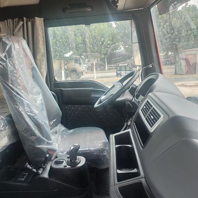Caminhão-reboque com assento de suspensão pneumática para motores de reboque com capacidade &gt; 8 l e pesado