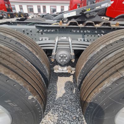 Caminhão Shacman 480HP para reboque Certificação DOT e assento de suspensão aérea personalizado