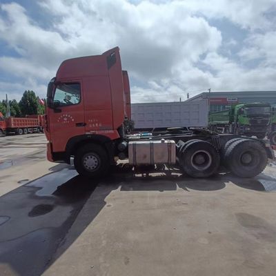 Caminhão-reboque diesel pesado personalizado com motor de 540 HP e tanque de combustível de 600L