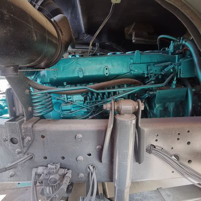Direção hidráulica e tanque de combustível de 600 litros A combinação perfeita para HOWO Tractor Trailer