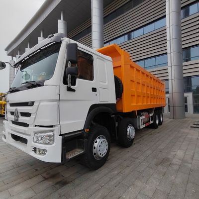 Poderoso camião de 8x4 com direcção hidráulica e motor diesel Euro2 de 371-375 HP