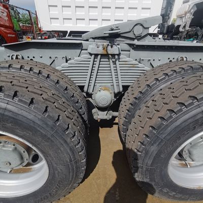 Caminhão articulado diesel usado com rodas motrizes 6x4 certificadas ISO com capacidade de tanque de combustível de 400L