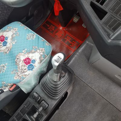 Caminhão de reboque com motor de 480 CV e configuração de 6X4 Sinotruck a diesel