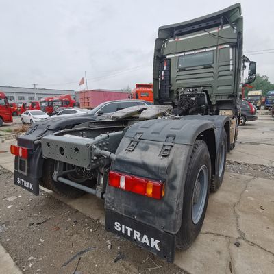 Caminhão-tanque de combustível de 600L com motor de 480 HP e assento de suspensão a ar e alta capacidade de carga