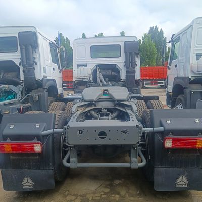 Trator nacional de caminhões pesados HOWO 6X4 371HP Trator com caixa de carga de aço carbono