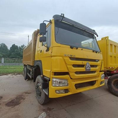 Sinotruk 40t caminhão de torneira para mineração chassi off-road e 6 meses de serviço pós-venda