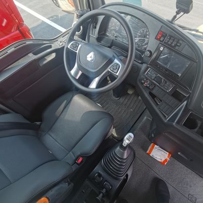 31-40t Capacidade de carga Sinotruck Camião usado com tanque de combustível de 1000L e assento de suspensão pneumática