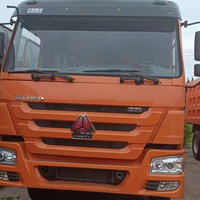 Sinotruk Chassis 371HP Direção hidráulica camião de descarga pesado com assistência de energia