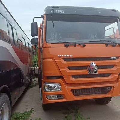 Sinotruk Chassis 371HP Direção hidráulica camião de descarga pesado com assistência de energia