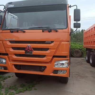Sinotruk Chassis 371HP Direção hidráulica camião de descarga pesado com assistência de energia