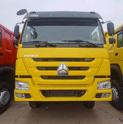 Caixa de carga de aço carbono caminhão de descarga versátil com chassi e pneus Sinotruk de 351-450hp