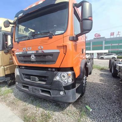 Tamanho do pacote personalizado Sinotruk usado HOWO 6X4 caminhão-trator com tanque de combustível de 1000L