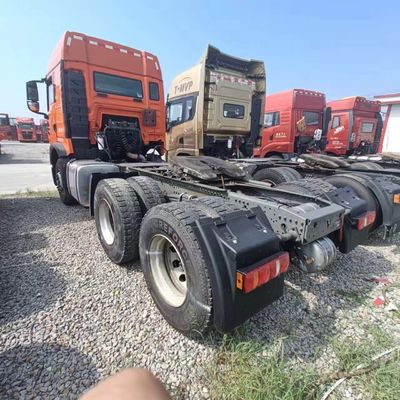 Pedido personalizado Sinotruk HOWO 6X4 caminhão-trator pesado para necessidades de transporte