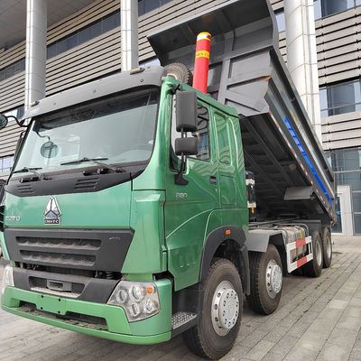 US Sinotruck Cargo Truck para Construção Pacote Tamanho 850.00cm * 250.00cm * 345.00cm