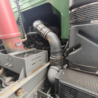 Camião Sinotruck de direção hidráulica Camião de carga usado para transporte de carga pesada versátil