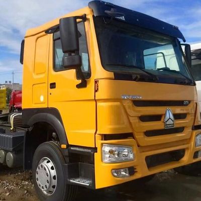 Tractor de reboque ECE 2024 com depósito de combustível de 1000 L e banco de suspensão pneumática