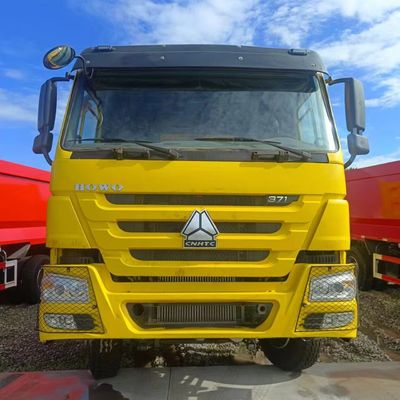 Capacidade de carga de 21-30 t Sinotruk Dump Truck com pneus de 371 HP e sistema de direção hidráulica