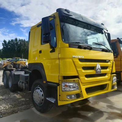 Capacidade de carga de 21-30 t Sinotruk Dump Truck com pneus de 371 HP e sistema de direção hidráulica