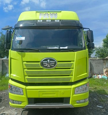 8005.000kg de peso bruto camião diesel J6p420HP para reboque de semi-reboque em grande demanda