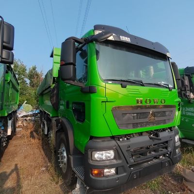 Sinotruk HOWO 6X4/8X4 Camiões de reboque com capacidade do motor &gt; 8L e potência de 351-450 cv