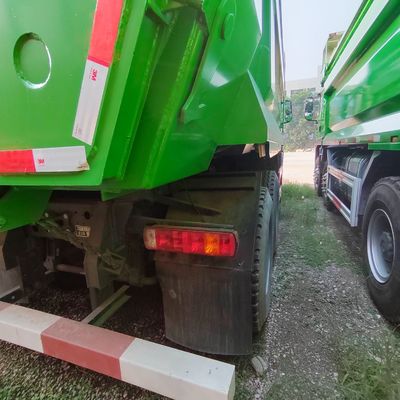 Sinotruk HOWO 6X4/8X4 camião pesado com 6 meses de serviço pós-venda