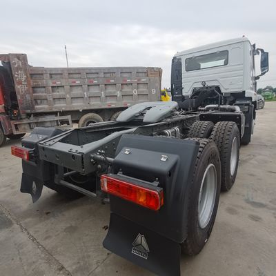Shacman Suspensão Aérea Trator pesado com tanque de combustível de 400L Diesel Moeda dos EUA