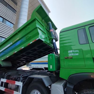Sinotruk Direção hidráulica camião de descarga pesado para construção de pneus certificado ISO