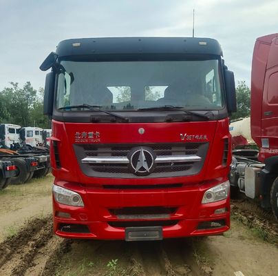 Transporte pesado Beiben com 430 CV e direção hidráulica