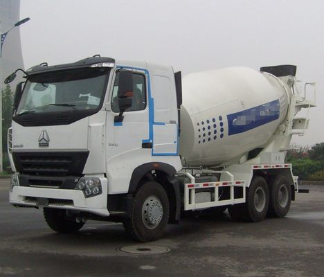 Chassi Sinotruk Caminhão de mistura de cimento pesado durável com potência máxima de 400 cv
