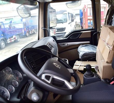 Caminhão de mistura de concreto com direção hidráulica Euro 3 com cor personalizada da Sinotruk