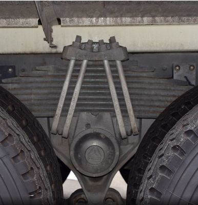 Caminhão de mistura de concreto com direção hidráulica Euro 3 com cor personalizada da Sinotruk