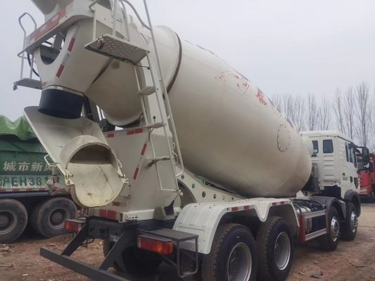 Sinotruk HOWO camião misturador de cimento A adição perfeita para o seu equipamento de construção