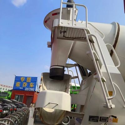 Caminhão de mistura de cimento hidráulico de aço carbono 8x4 para durabilidade e desempenho da Sinotruk
