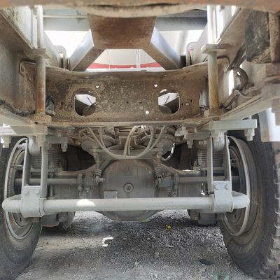 Tipo de transmissão manual Caminhão de mistura de cimento Sinotruk para necessidades de construção pesada
