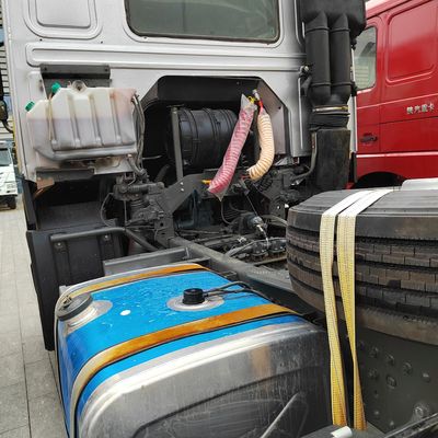 Direção hidráulica e Chassis Sinotruk Design 6x4 caminhão-trator para transporte industrial
