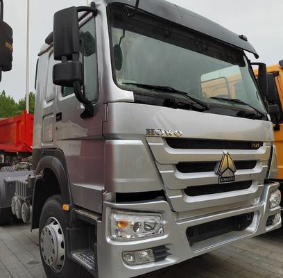 Sinotruk Chassis Heavy-Duty Construction Hauler com depósito hidráulico e capacidade de 40 t
