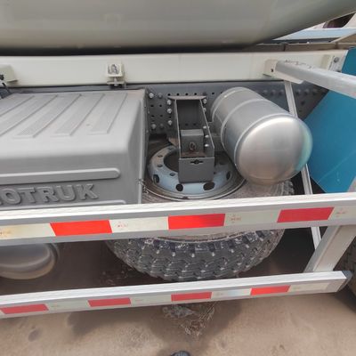 6X4 Nx 8m3 Sinotruk Construção Pesada Mixer de concreto caminhão com 8 deslocamento
