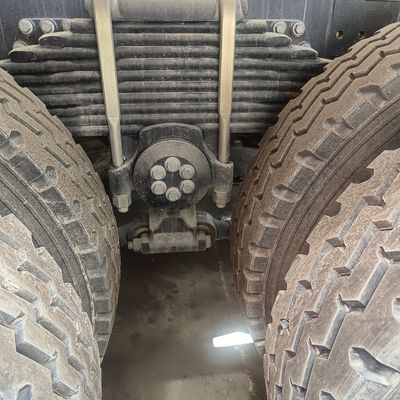 Caminhão de mistura para mistura de concreto em canteiros de obras 6 meses Serviço pós-venda