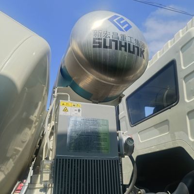 Caminhão de mistura de concreto usado de baixa quilometragem com caixa de carga de aço carbono e cabine de ar condicionado