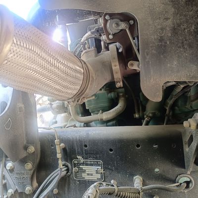 Caminhão de mistura de concreto usado de baixa quilometragem com caixa de carga de aço carbono e cabine de ar condicionado